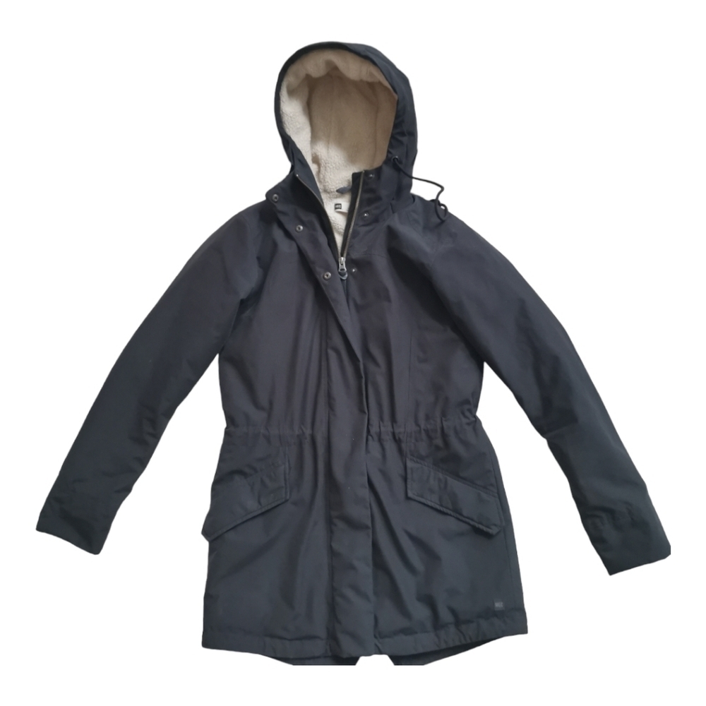 MEC Mountain Equipment‎ Co-op  Black Sherpa Lined Parka